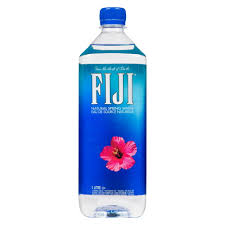 FIJI WATER (1 L)